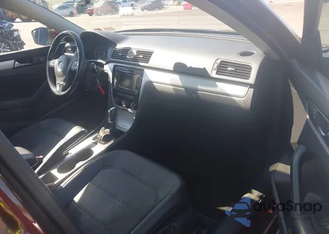 2013 Volkswagen Passat 2.5L Se from USA, damaged, VIN 1VWBP7A36DC084249